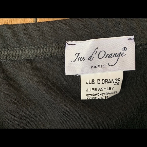 Jus d’orange Paris mini skirt. - Picture 2 of 2